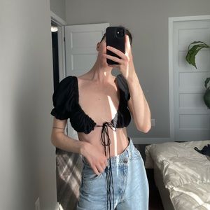 Verge girl tie crop top